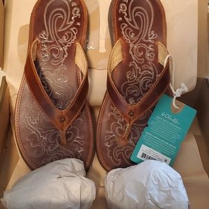 OluKai Women's Paniolo Sandals, Size 7